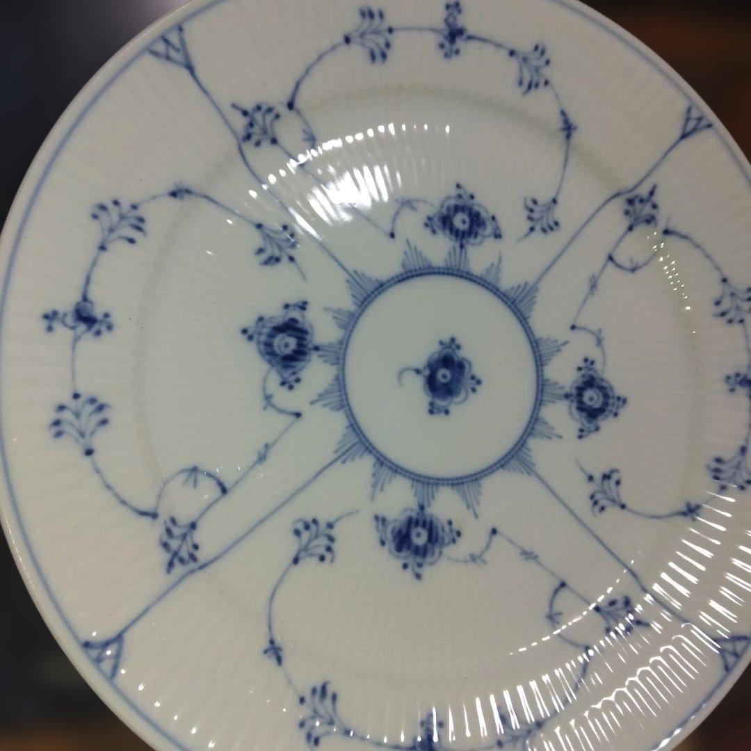 新品未使用　ロイヤルコペンハーゲン　ブルーフルテッドプレイン625プ　皿　青　花