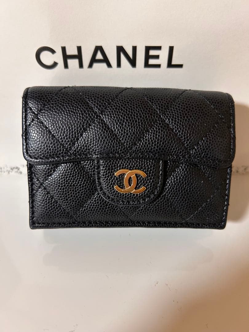 CHANEL シャネル 三つ折り財布 マトラッセ キャビアスキン ブラック 付属