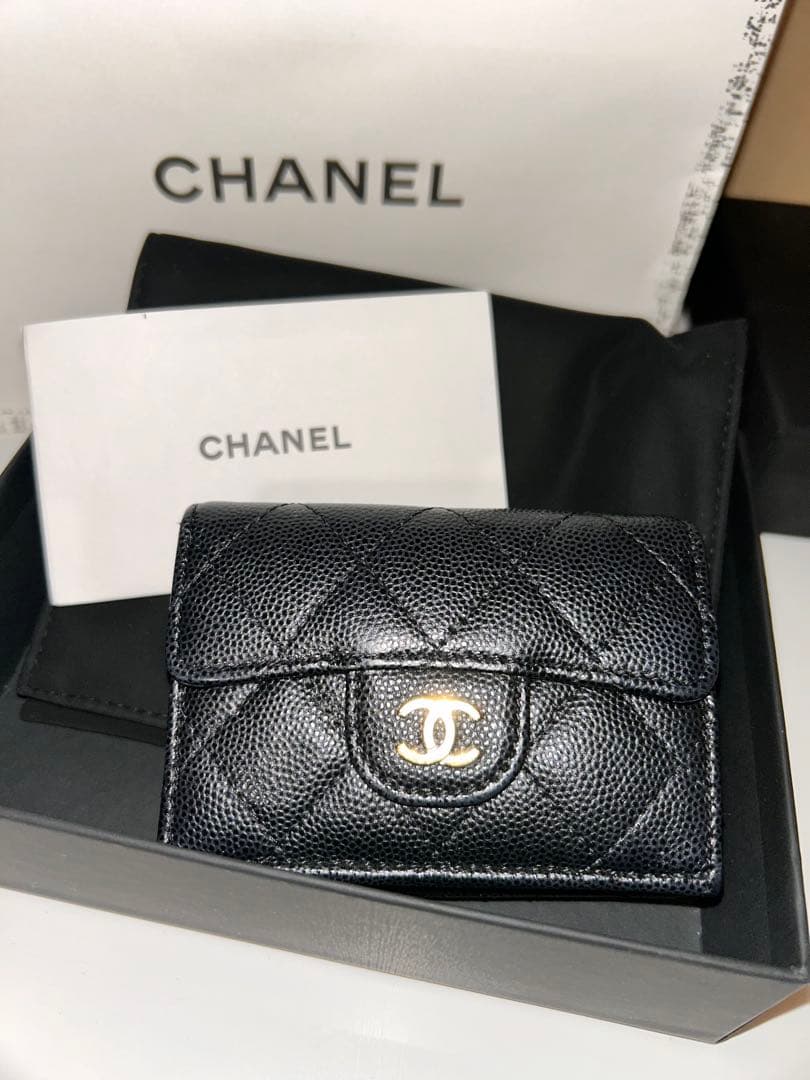 CHANEL シャネル 三つ折り財布 マトラッセ キャビアスキン ブラック 付属