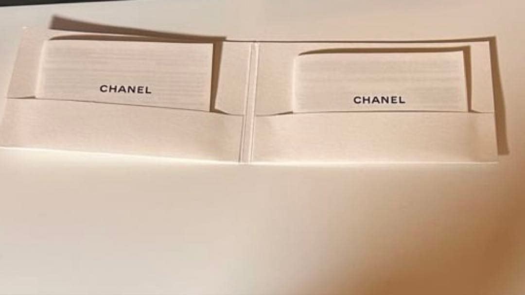 CHANEL シャネル 三つ折り財布 マトラッセ キャビアスキン ブラック 付属