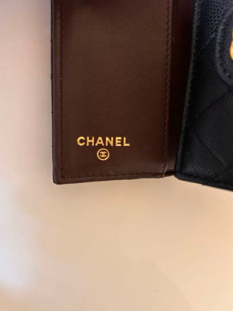 CHANEL シャネル 三つ折り財布 マトラッセ キャビアスキン ブラック 付属