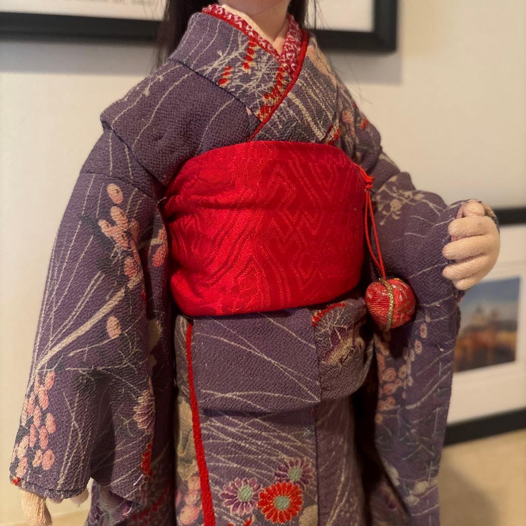 紫色の着物の人形　ハイカラさん