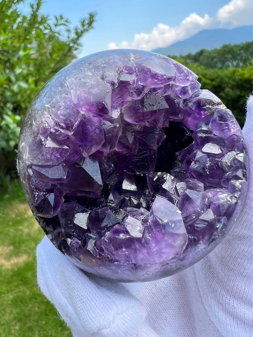 A88アメジストクラスター　丸玉（開口笑）サイズ66.6mm