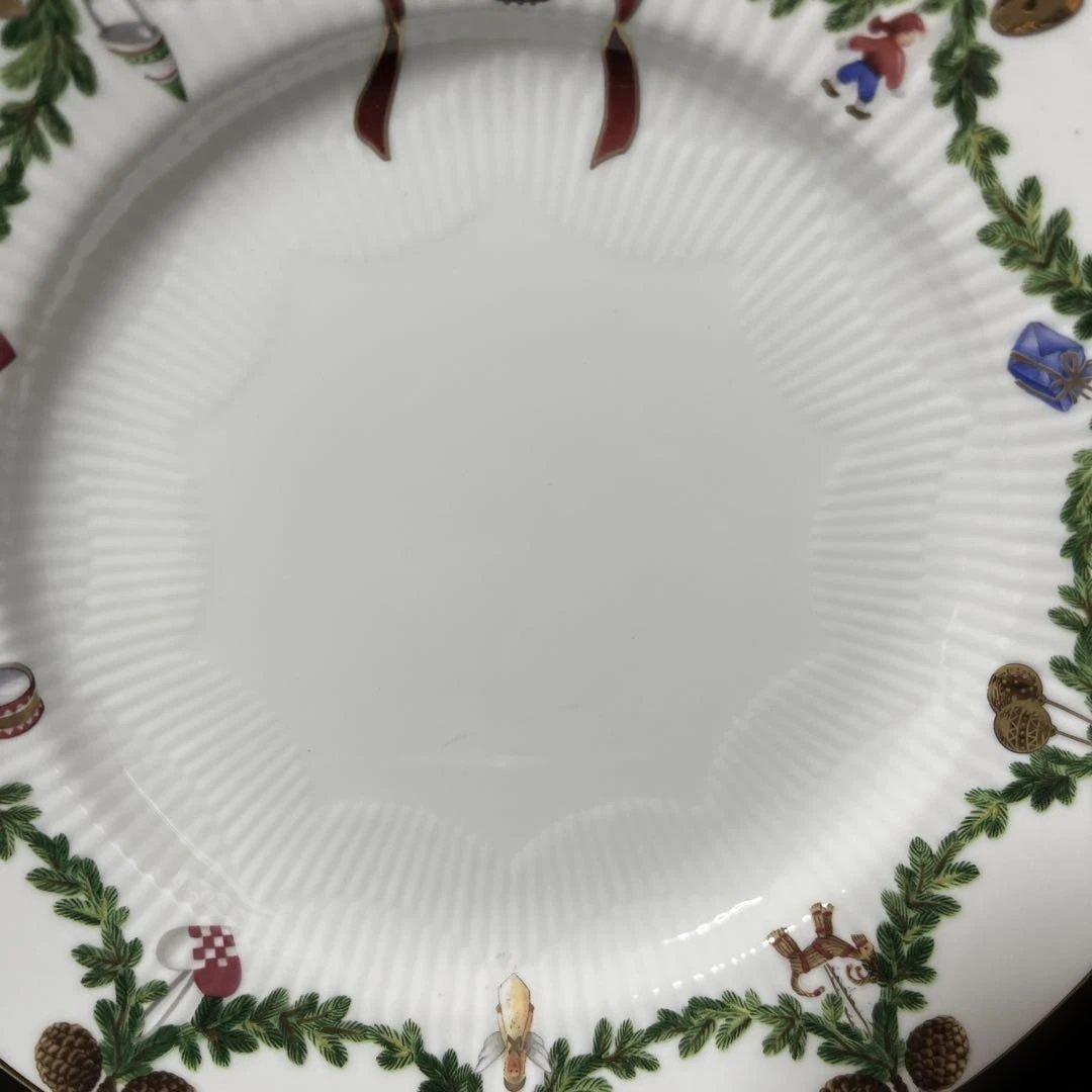 ［新品］ロイヤルコペンハーゲン　スターフルーテッドクリスマス　プレートセット