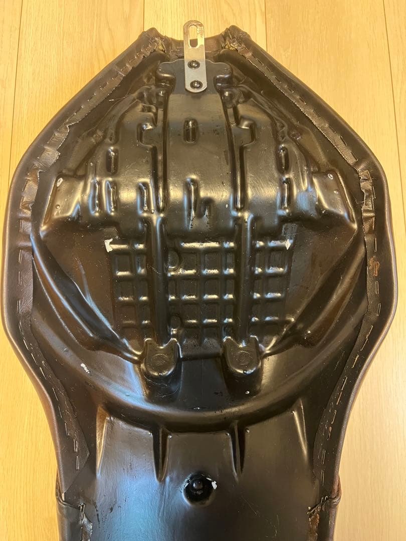 ホンダ　レブル　250/500　交換用ロングシート