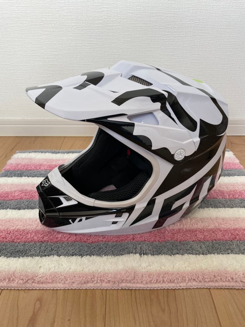 FOX V1 オフロードヘルメット