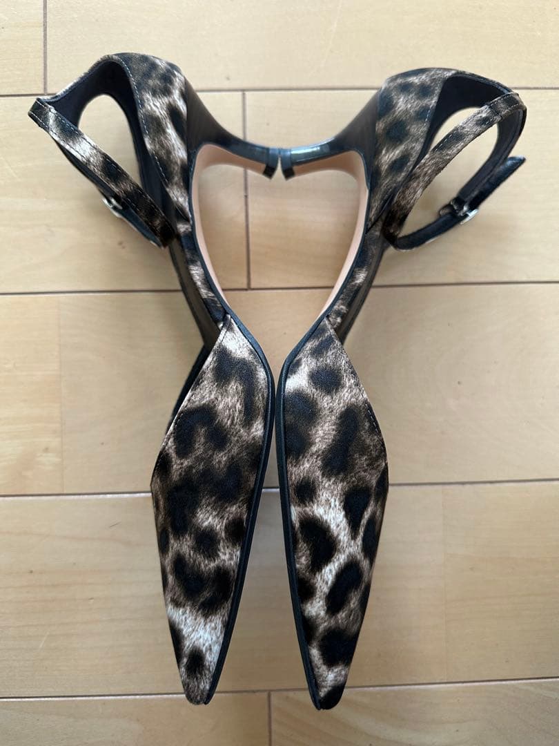 28日までお値下げ美品ウィムガゼット【Hoaw.】レオパードポインテッドパンプス