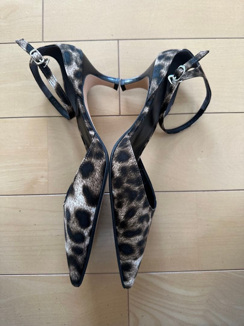 28日までお値下げ美品ウィムガゼット【Hoaw.】レオパードポインテッドパンプス