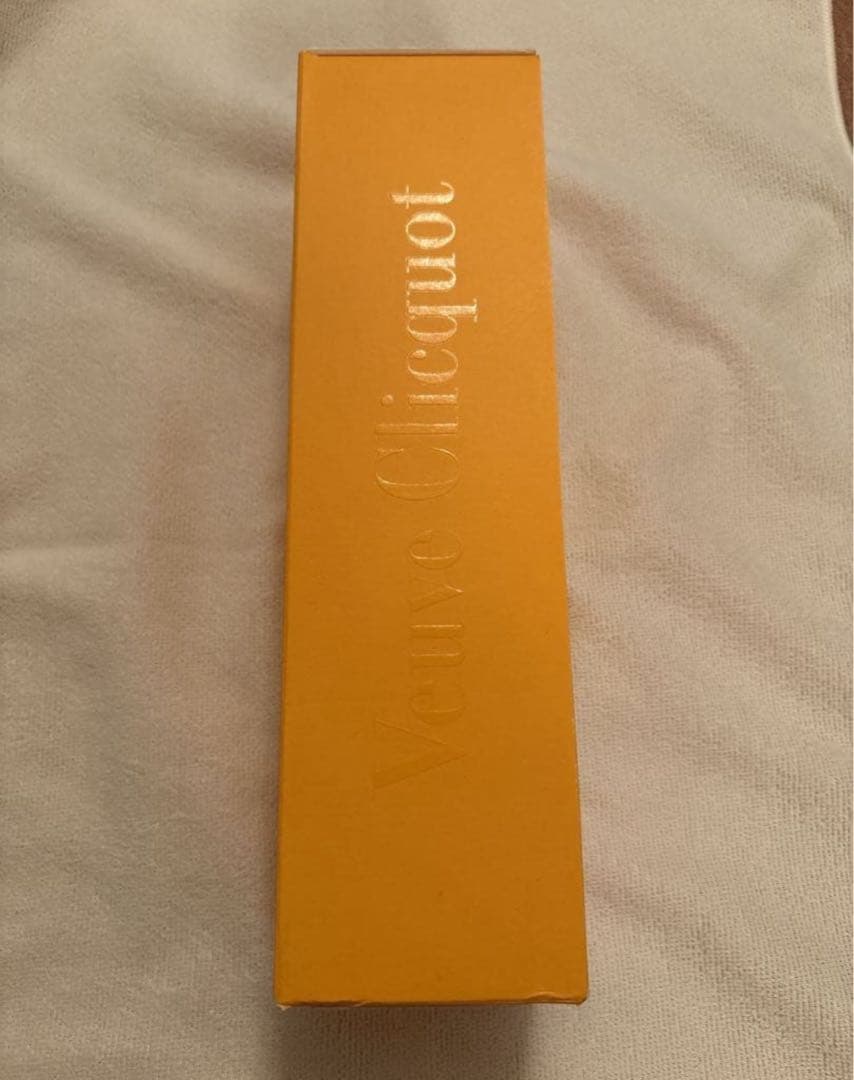 ヴーヴグリコ 750ml Veuve Clicquot Brut シャンパン