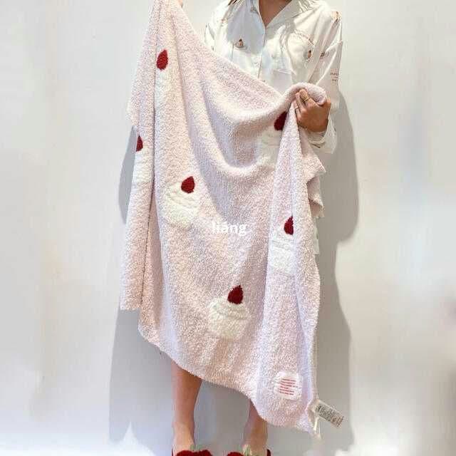 gelato pique PARIYAコラボ ショートケーキ レア ブランケット