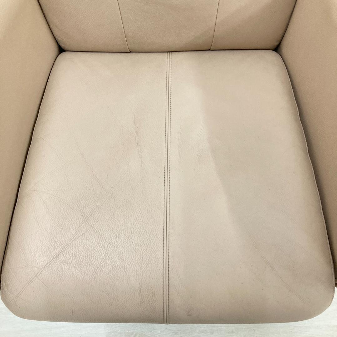 【カリモク】チターノ　革製　リクライニングソファ　回転式　一人掛けソファ