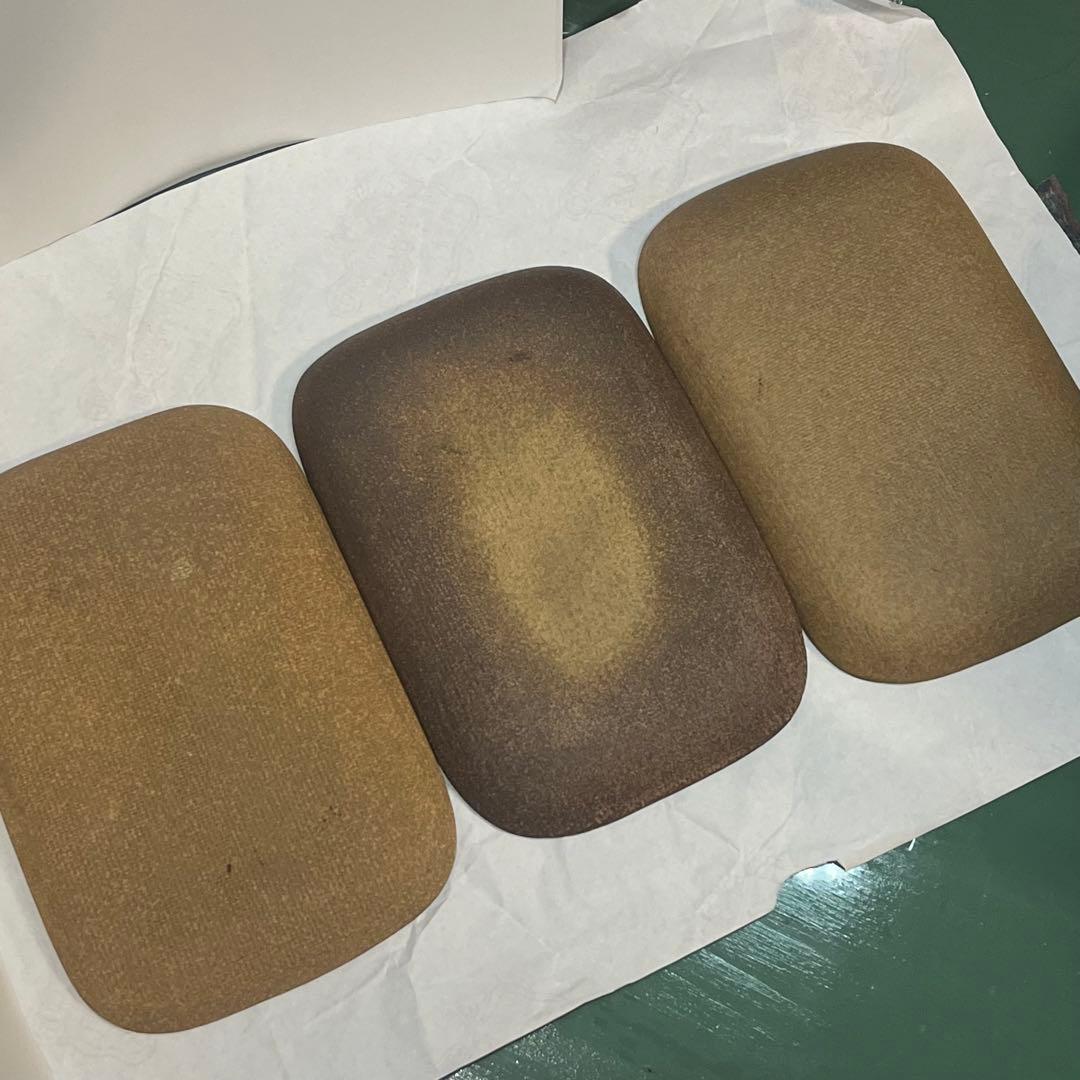 一翠窯　沖縄　やちむん　うろこ波模様、格子柄　陶器製長方形皿3枚セット