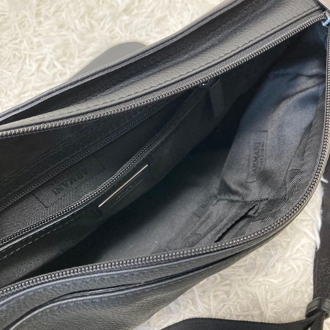 ARMANICOLLEZIONI✨メッセンジャーバッグ　レザー　A4 ストライプ