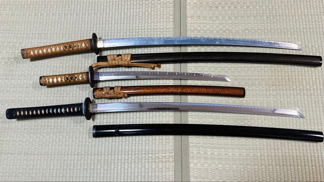 模造刀 3振りセット 大刀 脇差 パーツ取り 資料 まとめ売り 251119-3