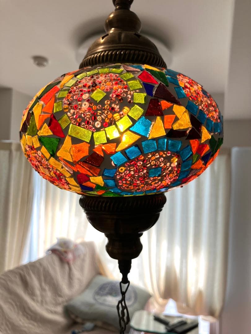 吊り下げ照明（ステンドガラス）