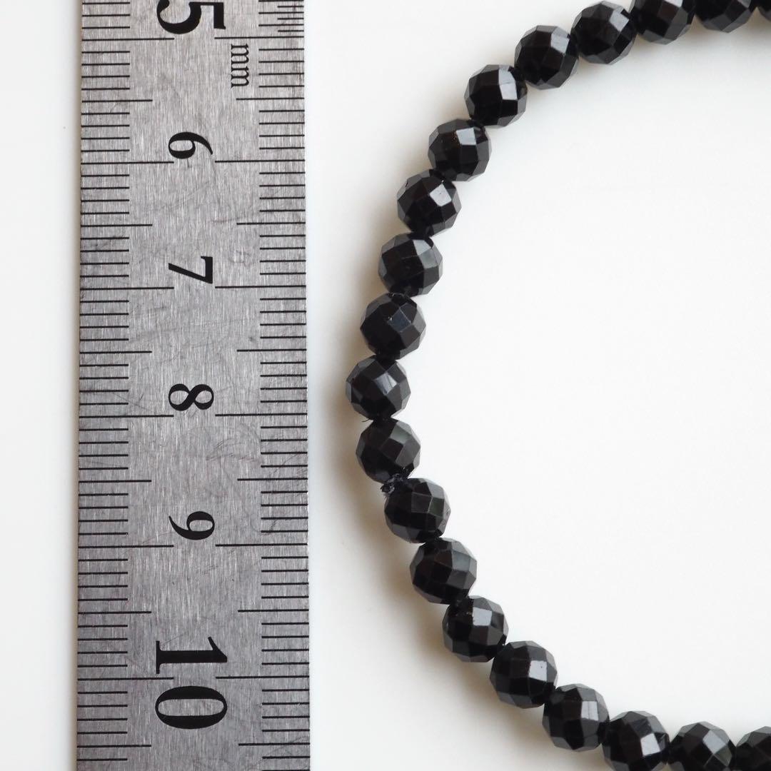 【ほぅ】天然ホワイトムーンストーンのつぶつぶ枠留めイヤリング