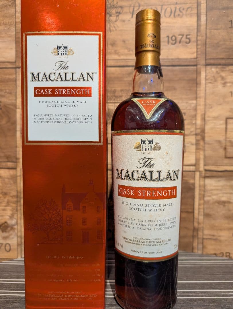 ザ　マッカランThe Macallan Cask Strength 750ml