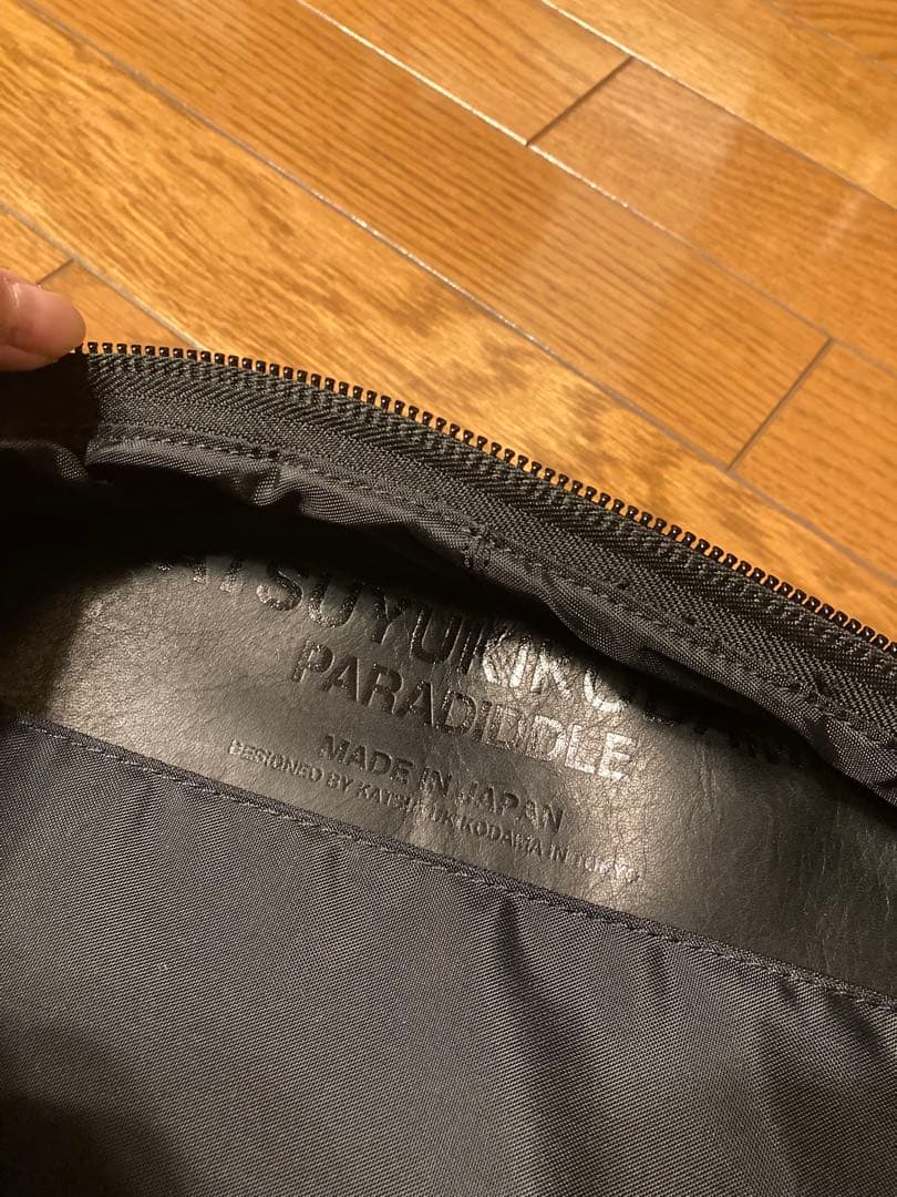 値下げ❣️KATSUYUKIKODAMA✴︎PARADIDDLE レザーボディバッグ