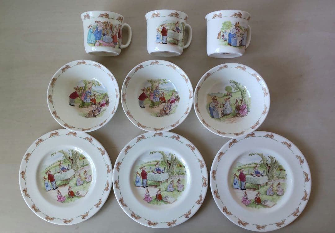 ロイヤルドルトン　バニキンズ　９点セット