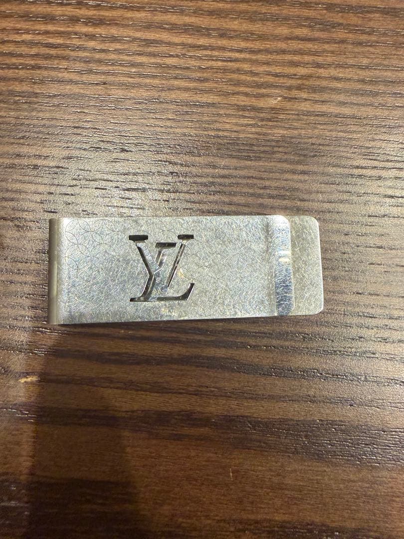 ルイヴィトンパンス ビエシャンゼ リゼシルバー マネークリップ正規品