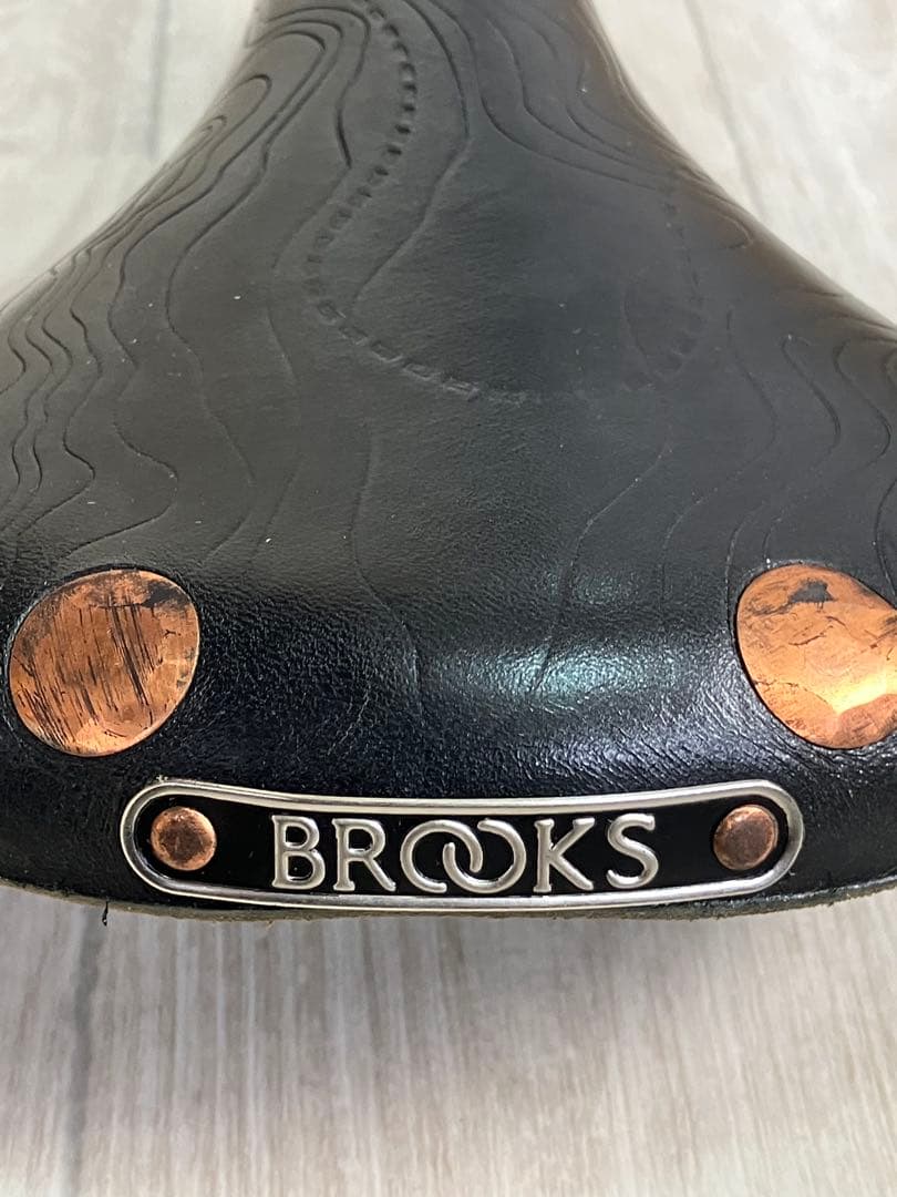 BROOKS ブルックス　限定　黒 レザーサドル 銅リベット付き　B84