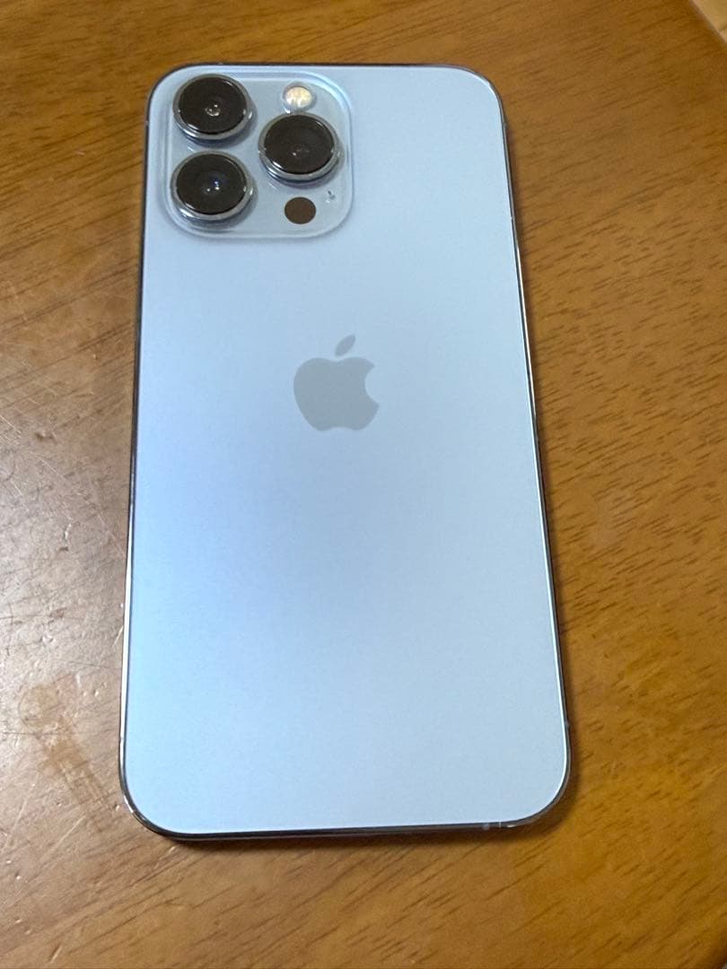 Apple iPhone 13 Pro 本体