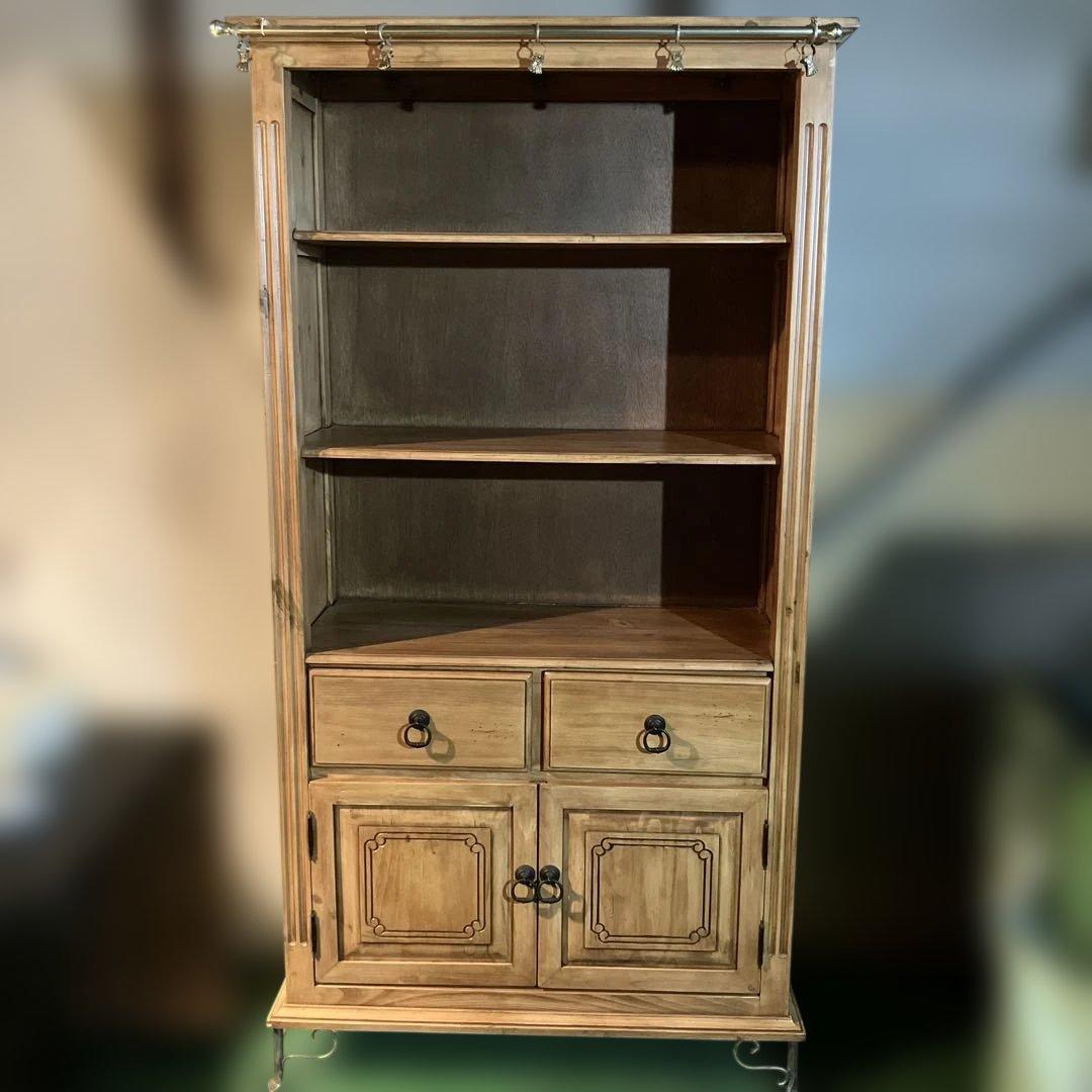 アンティーク調 フレンチシャビー 木製シェルフ カップボード