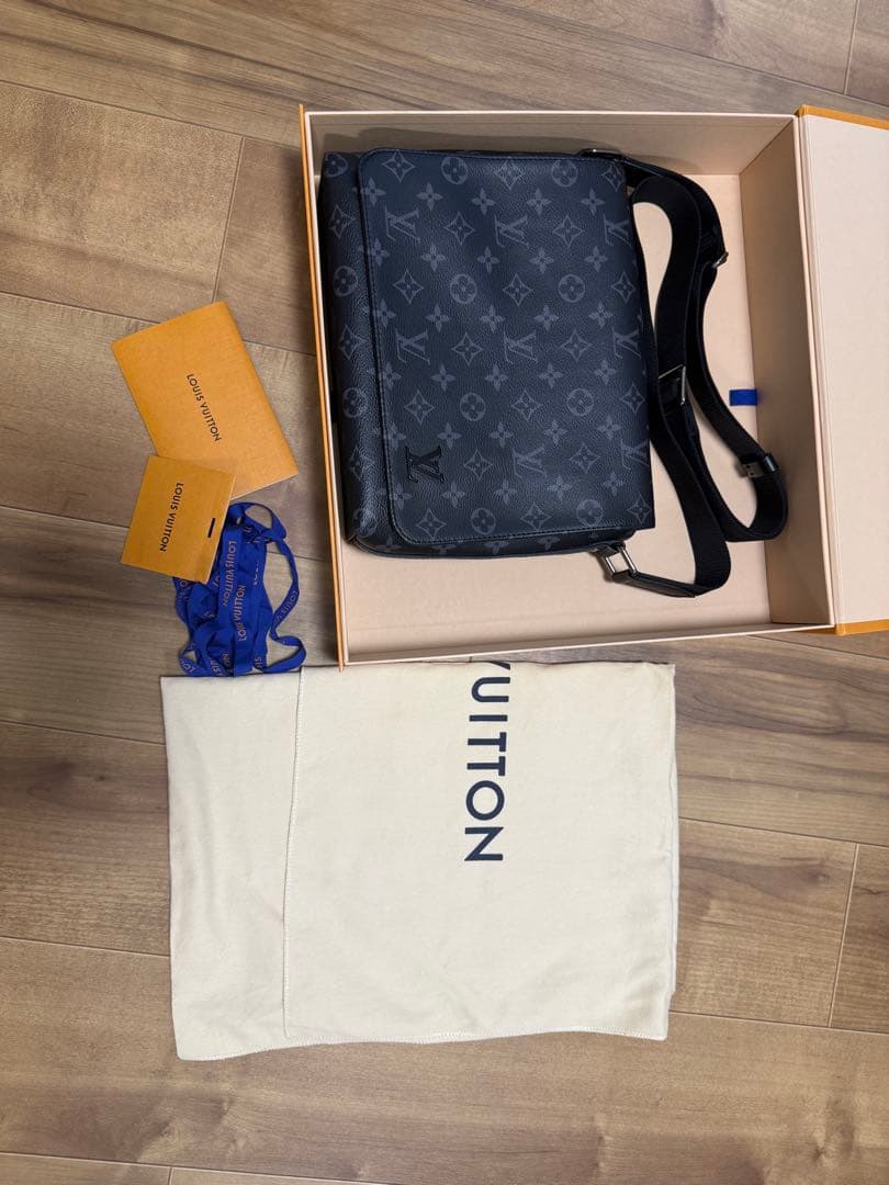 【極上美品‼️】ルイヴィトン モノグラムエクリプス ディストリクト PM NV2