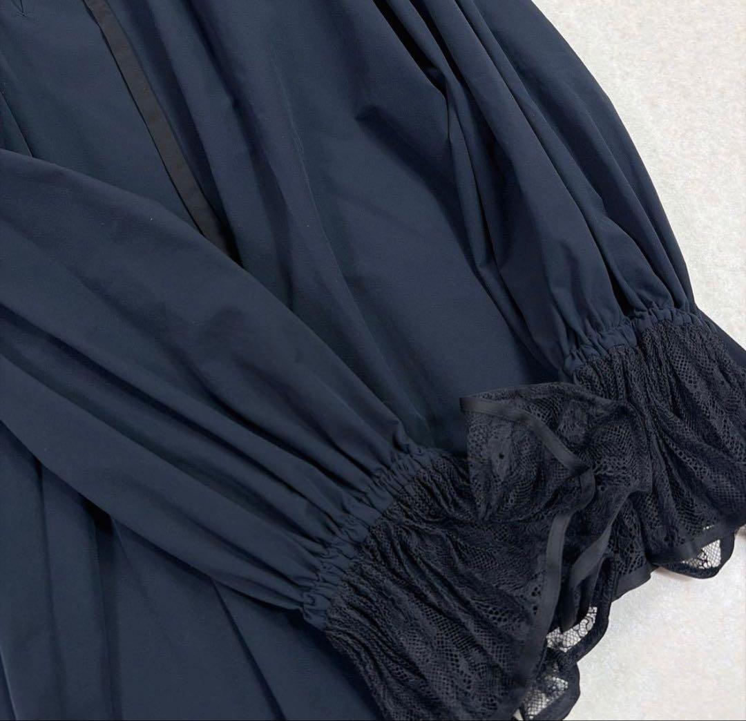 新品未着用　ユナイテッドアローズ　フリルブラウス　ネイビー×ブラック　レース