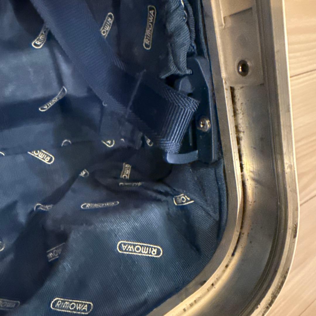 リモワ　キャリーケース　スーツケース