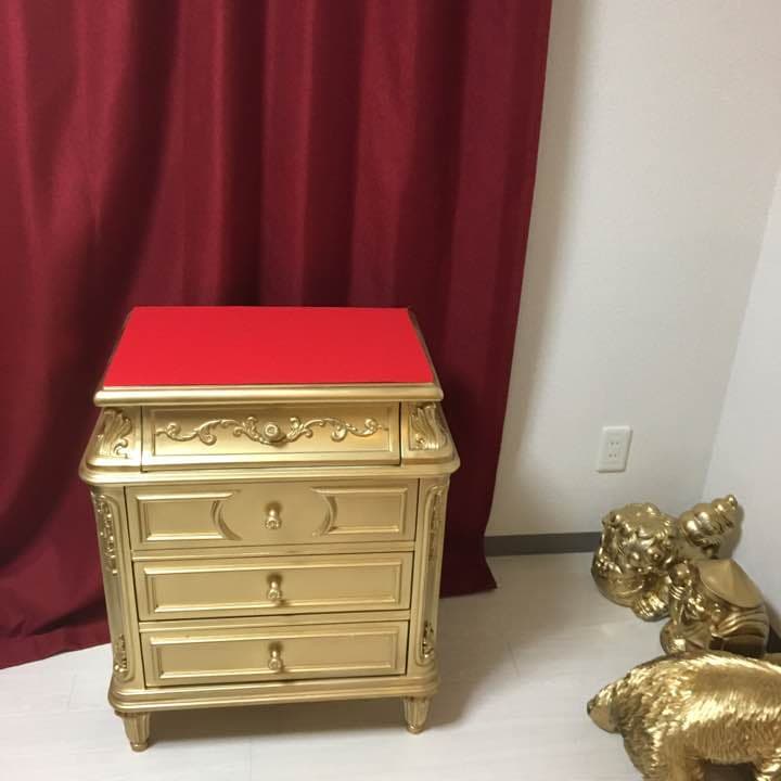 英国調サイドボードと金色のドレッサーセットを特別価格15万が半額以下キャバ嬢夜嬢
