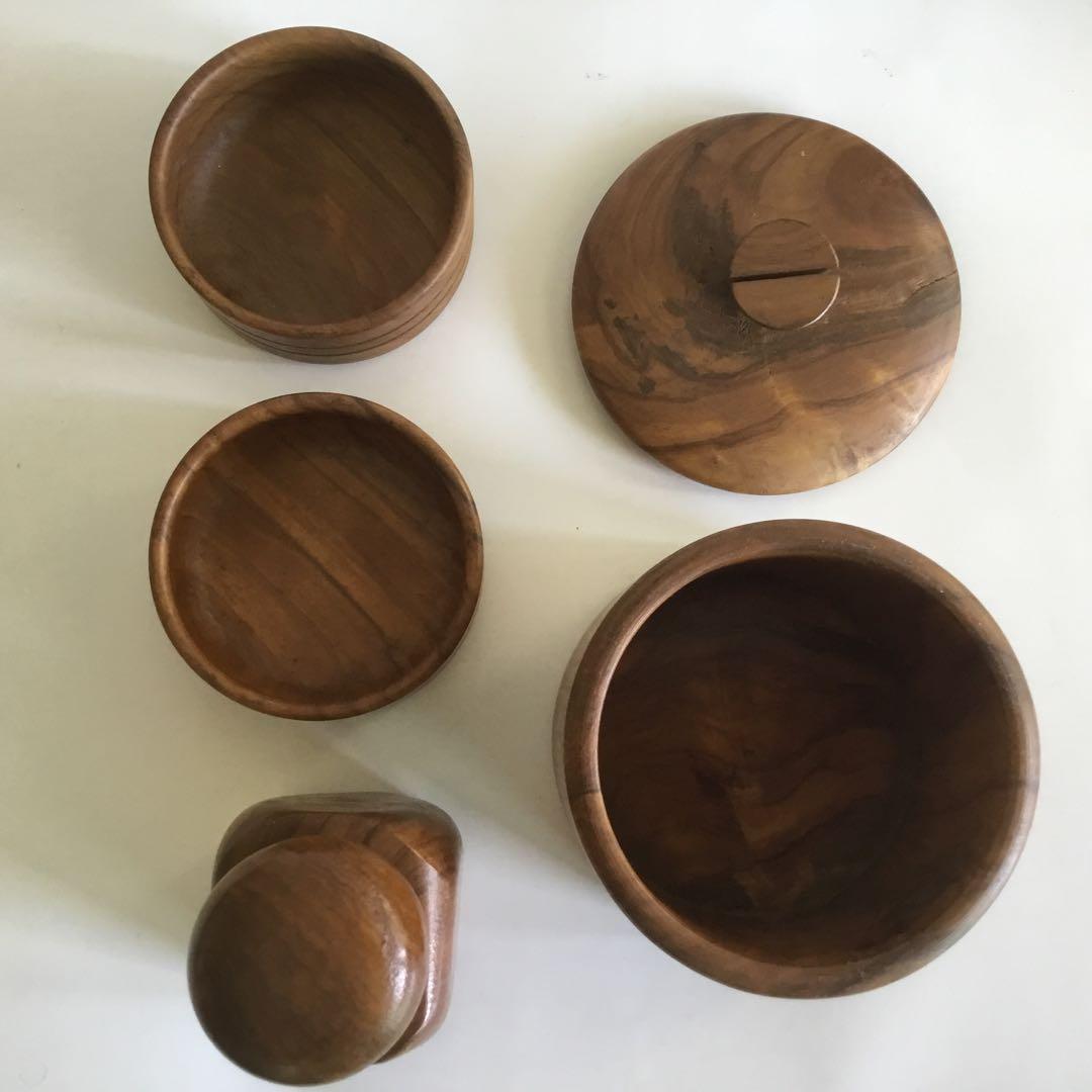 Oliv art 胡桃割り　蓋付き容器　小皿２個　計４点　ヴィンテージ