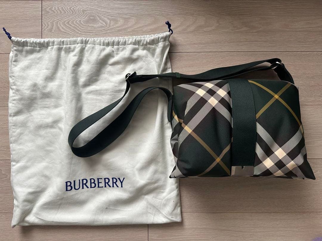 バッグ BURBERRY Pillow Bag