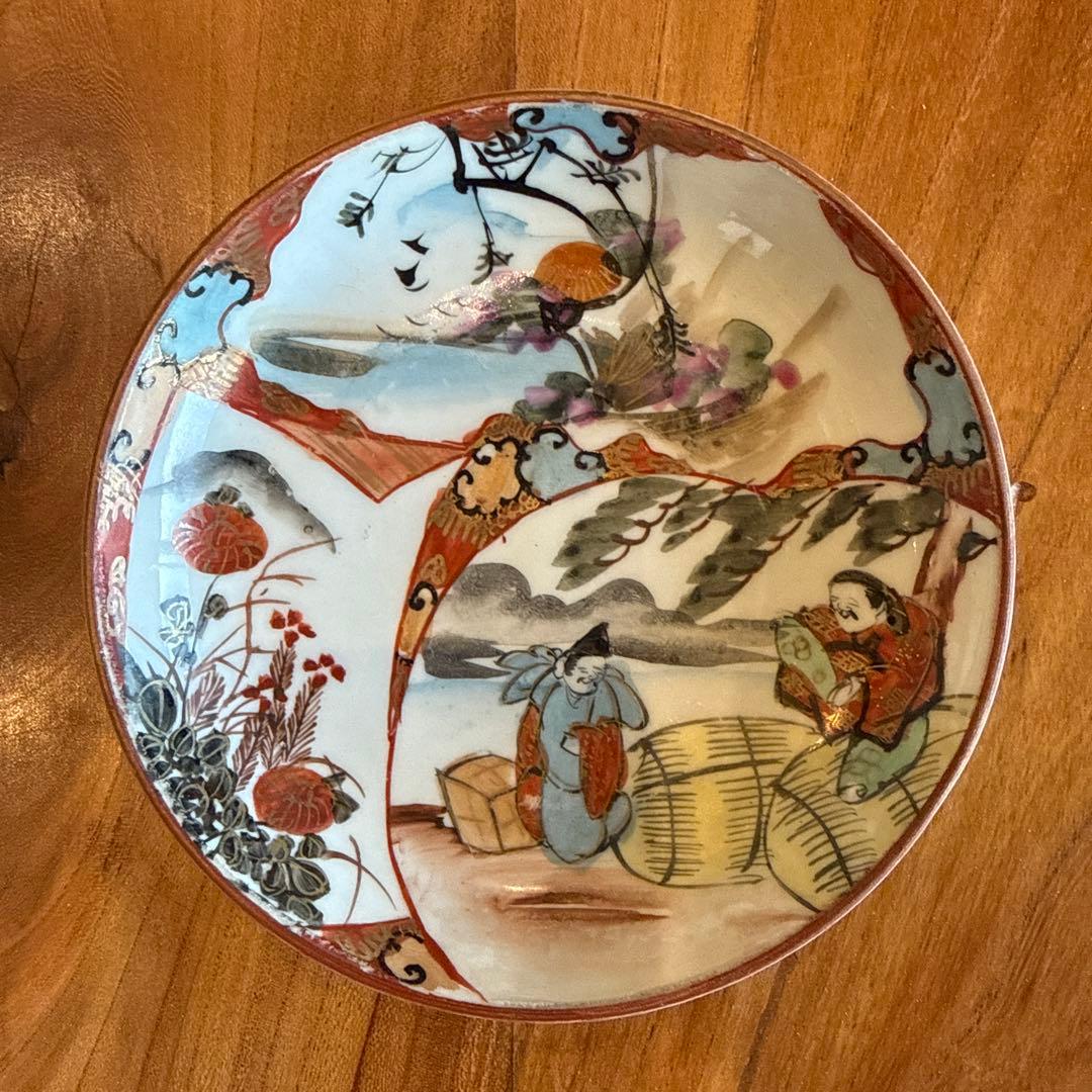 九谷焼　赤絵人物画　丸皿