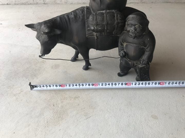 骨董品　牛　像