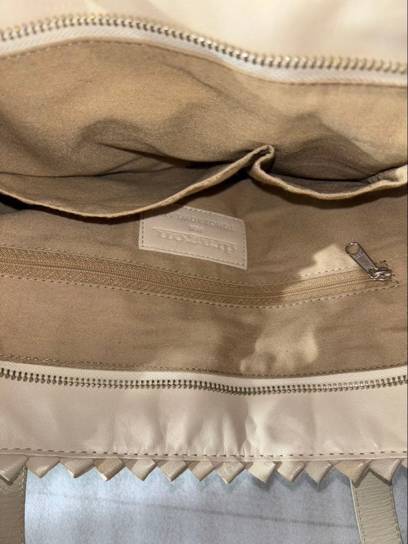 コキアドラゴン トゥモローランド編込み トートバッグ 肩