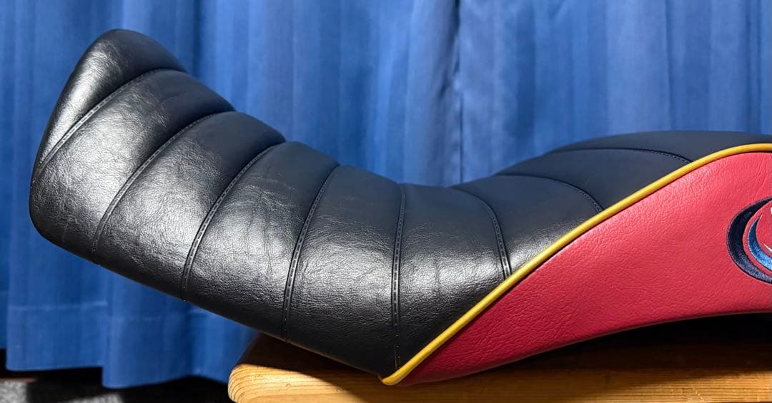 美品 ホンダ CB1300SF SC54 純正ベース 張り替え カスタムシート