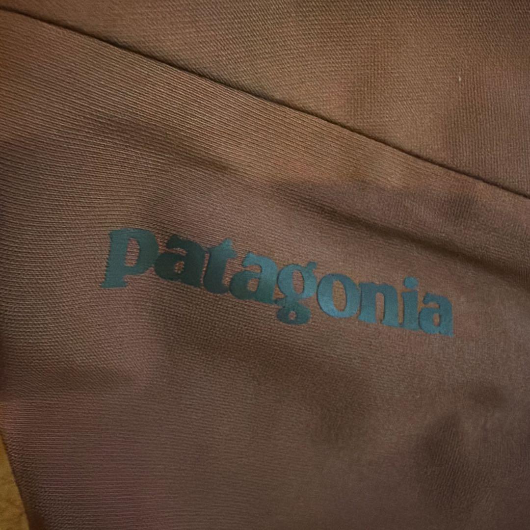 p*o様 patagoniaボードスキーウエア　スノードリフタービブス　パンツ