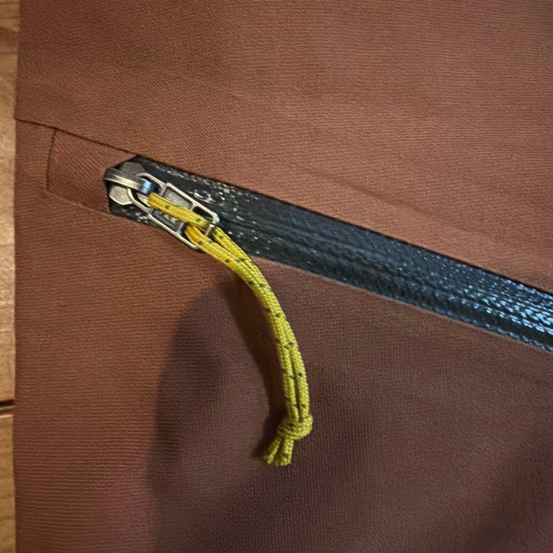 p*o様 patagoniaボードスキーウエア　スノードリフタービブス　パンツ