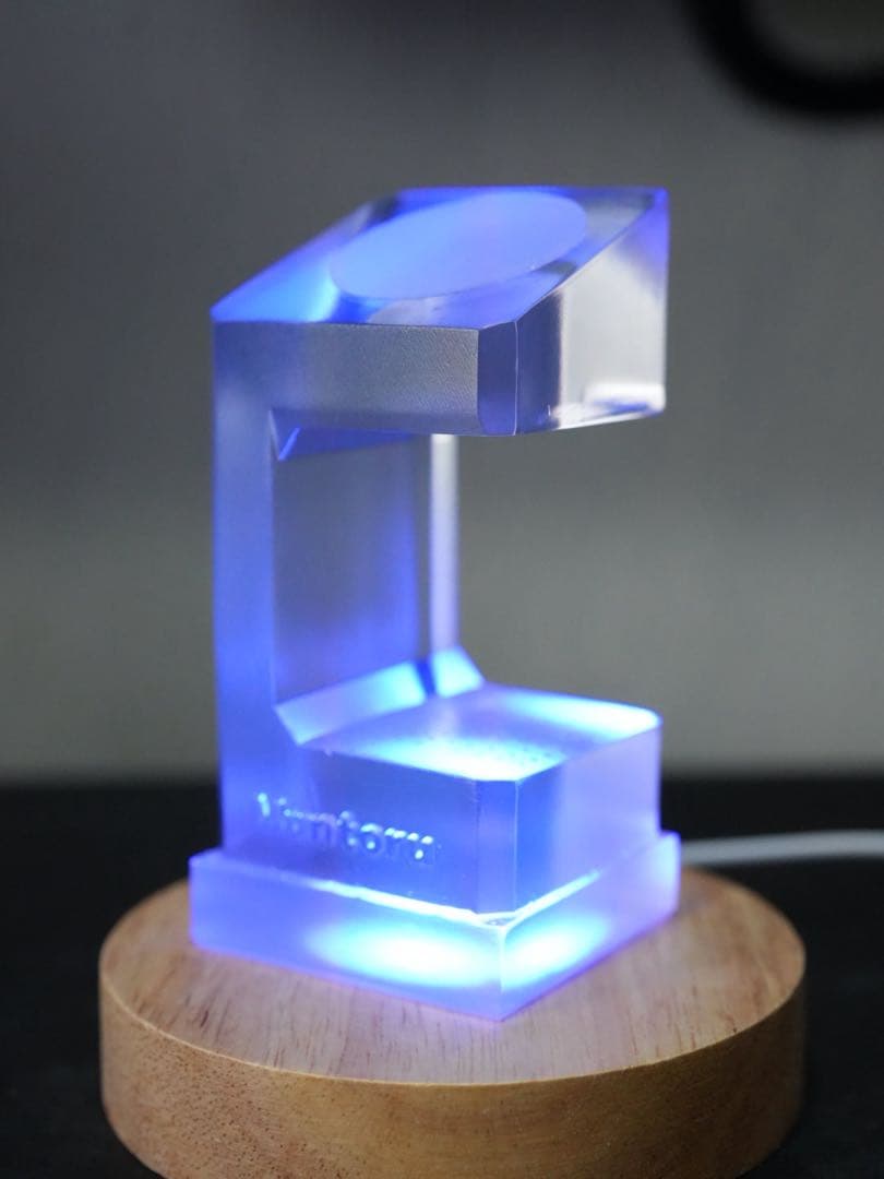 【A−】腕時計スタンド クリアムントル