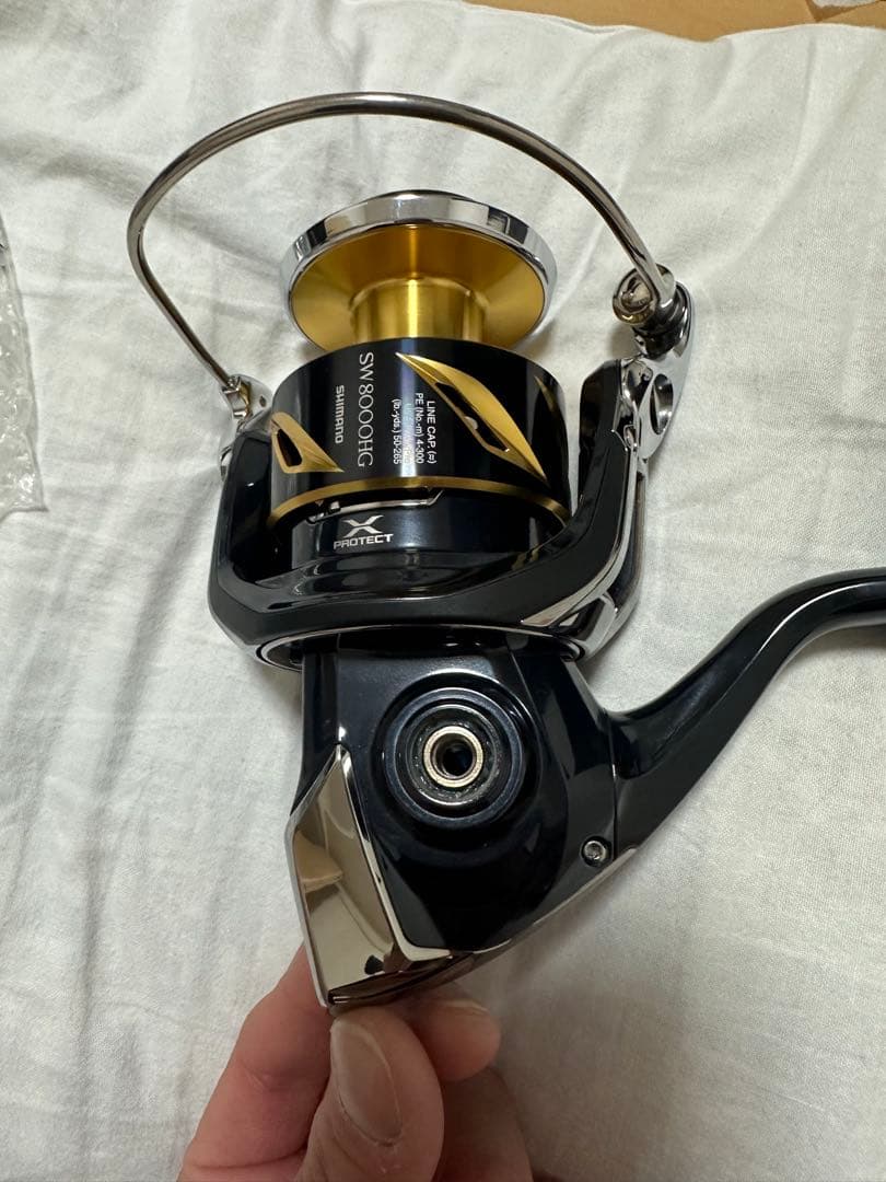 19STELLA SW 8000HGスピニングリール