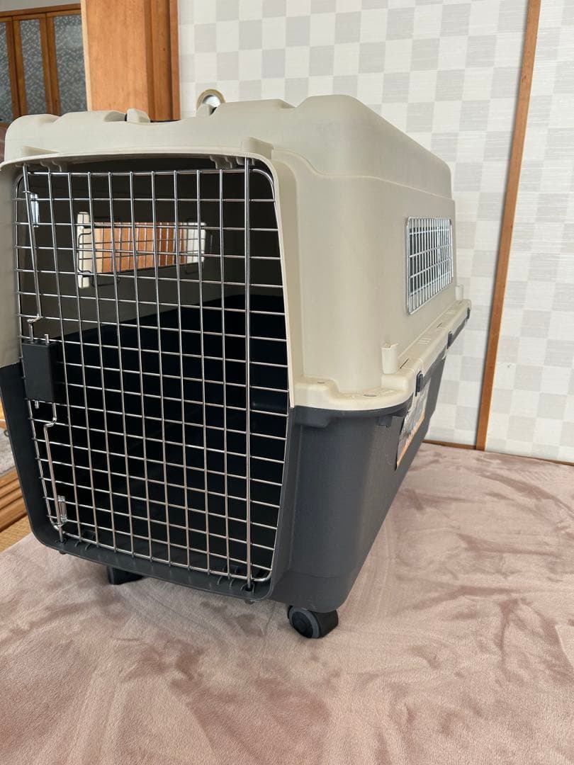 中型犬用キャスター付きケージ グレーとホワイト