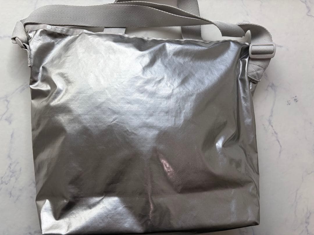 LeSportsac ひとりっぷ シルバー 2WAYトートバック