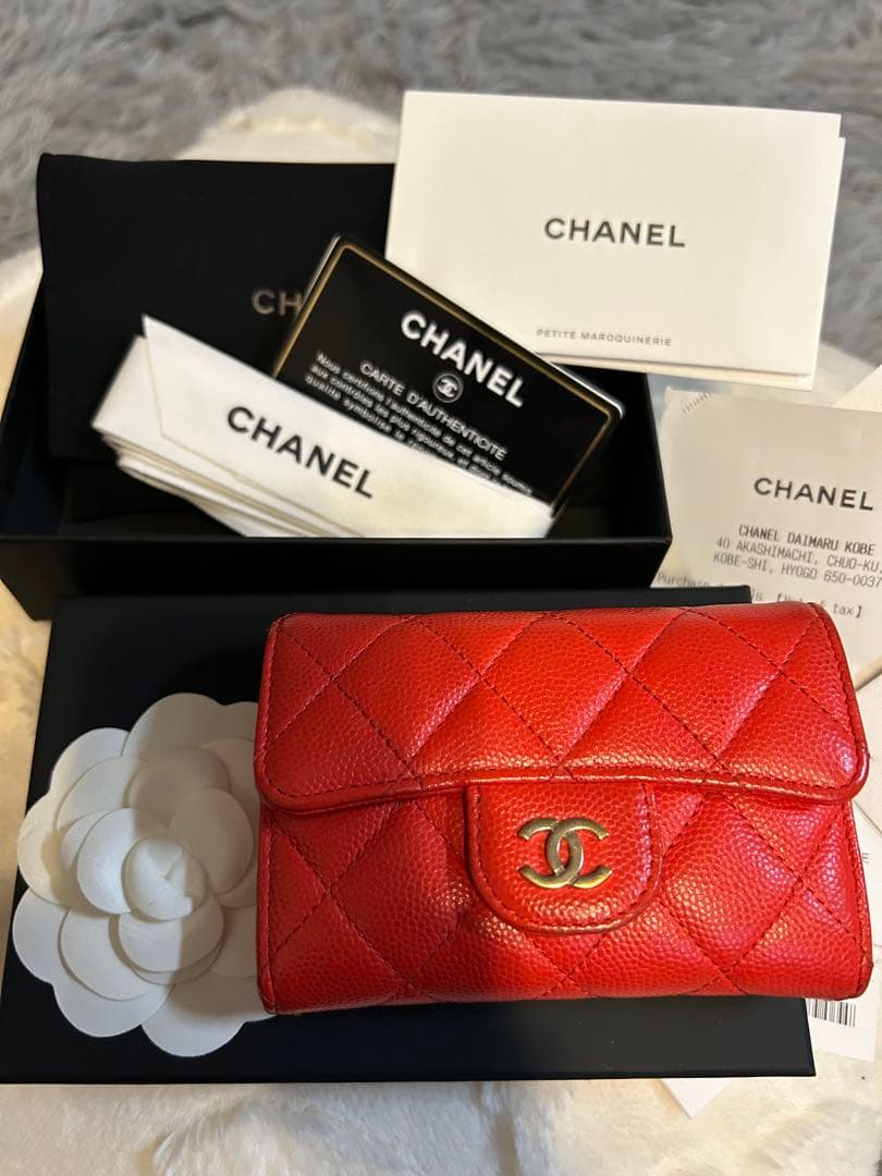 CHANEL 二つ折り財布 レッド