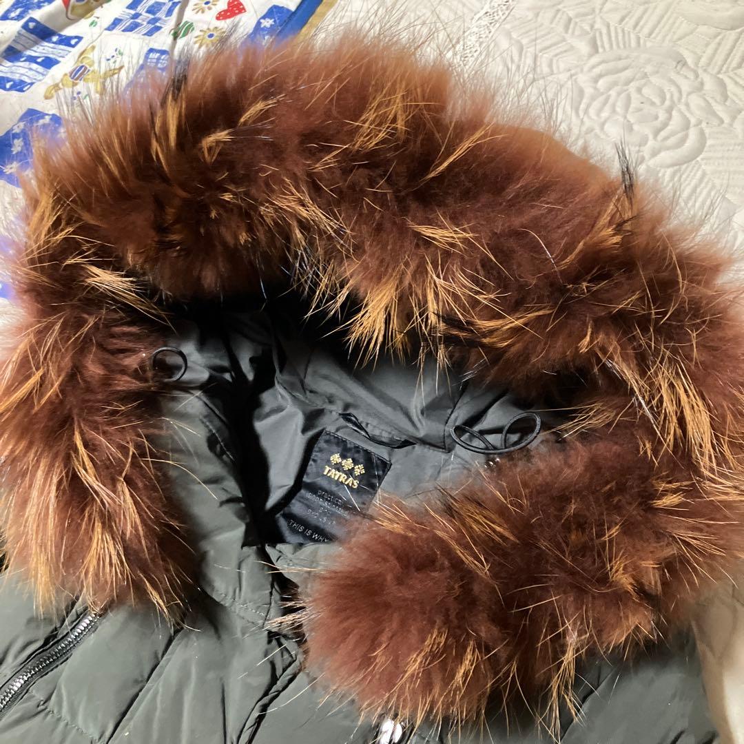 最終価格　TATRAS ダウンジャケット サイズ03 ファー付き　翌日には発送