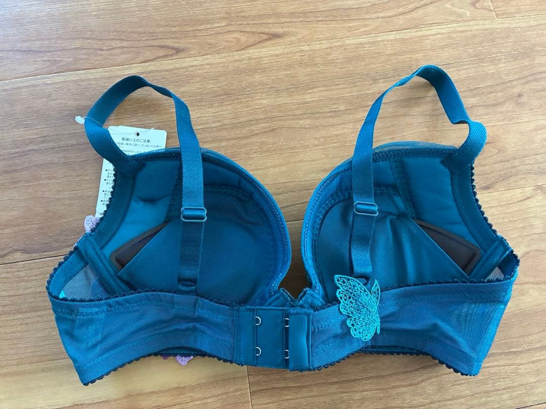 タイムセール！WACOALサルートブラセット