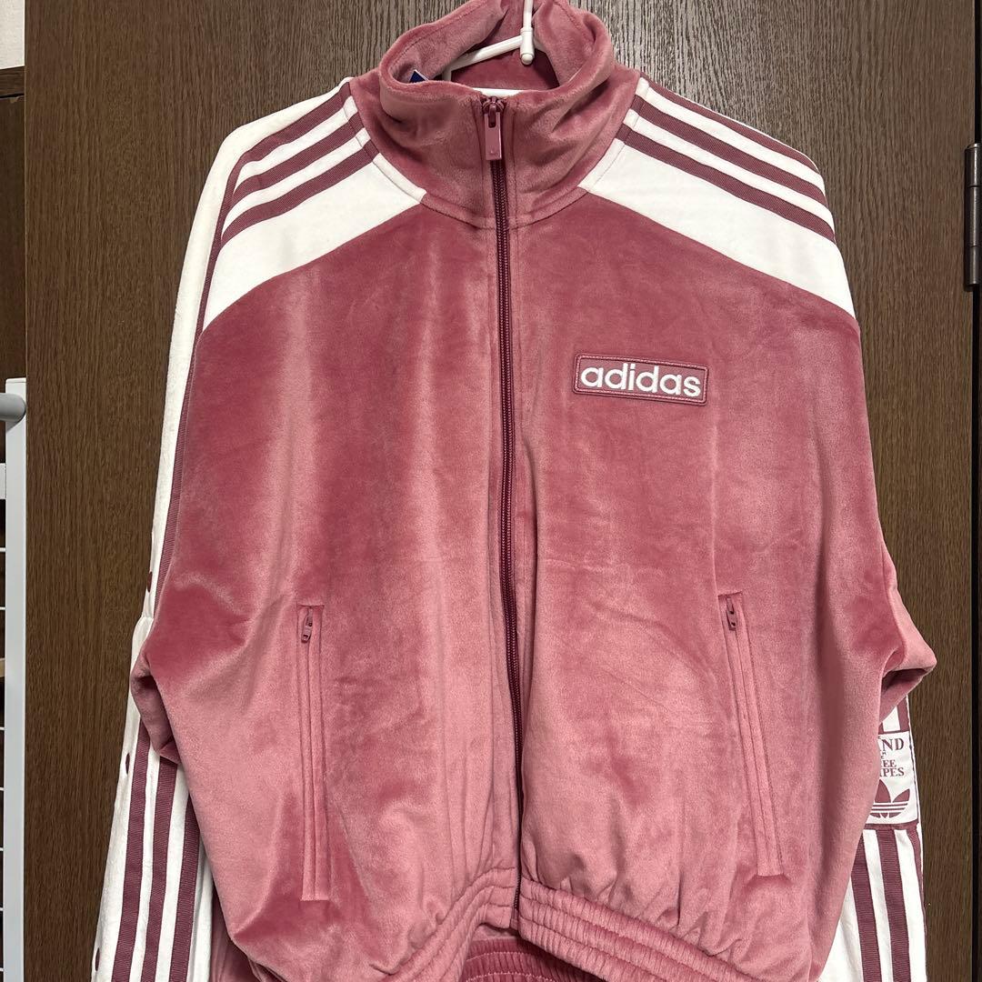adidas ピンク ジップアップジャージ 新品