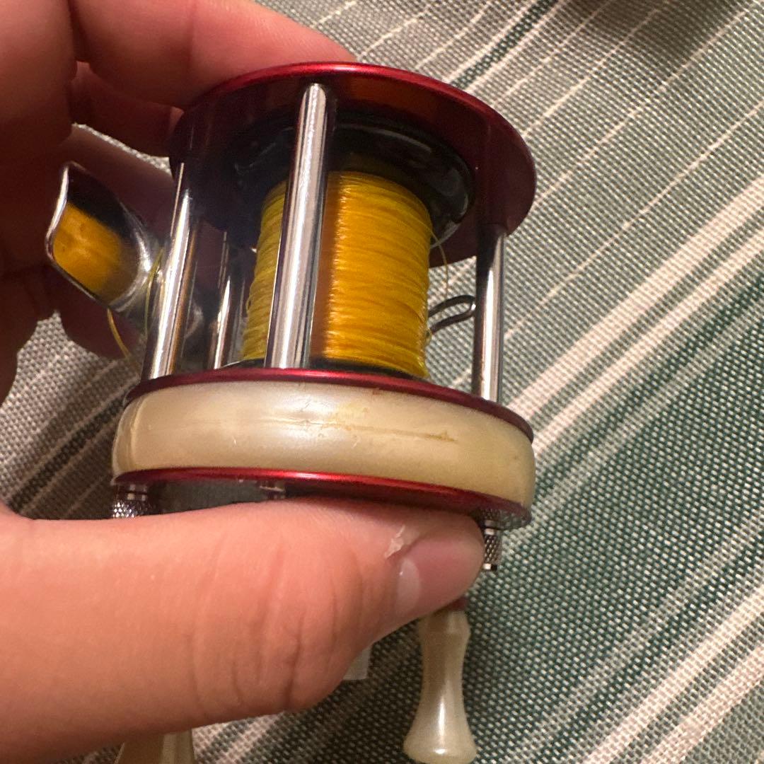 Ambassadeur 1750 A リール