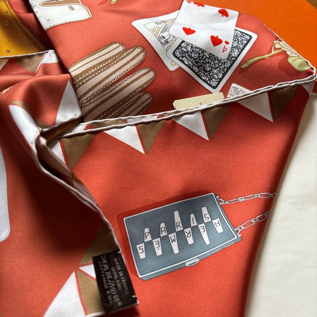 HERMÈS カレ90 手袋の 時計