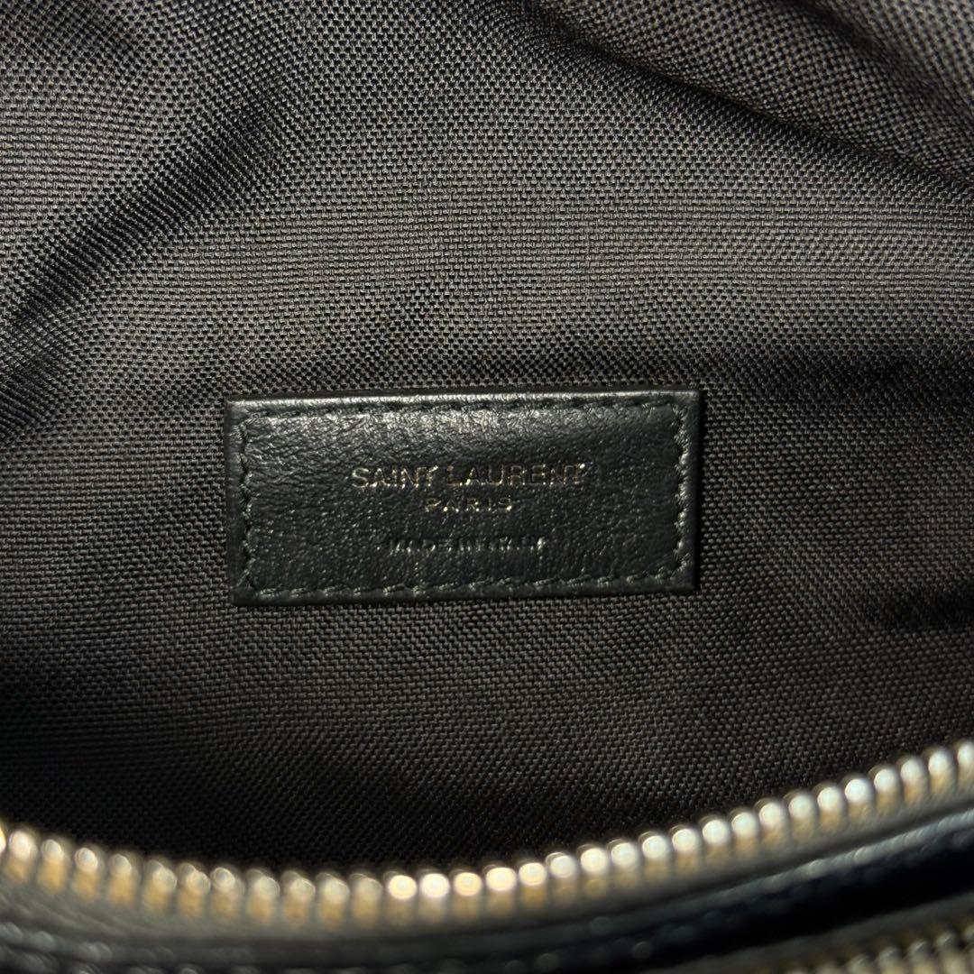 美品 サンローラン ロゴ エンボス レザー メンズ ウエスト ボディバッグ 黒